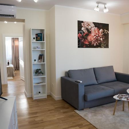 Azaleea Apartments Bucharest Exterior photo