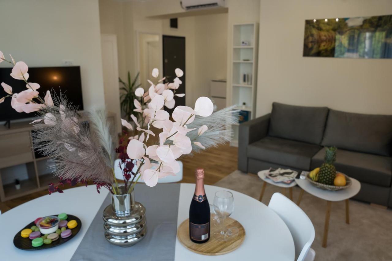 Azaleea Apartments Bucharest Exterior photo